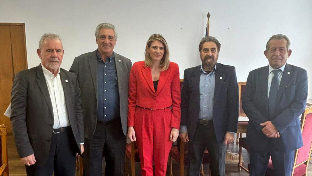 Στο Υπουργείο Εργασίας για όλα τα εκκρεμή και άλυτα συνταξιοδοτικά ζητήματα